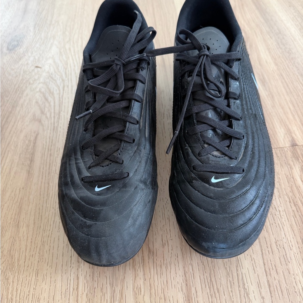 Black Men's Soccer Cleats- worn once